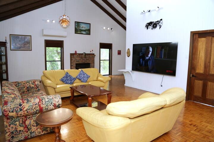 Farmhouse Vibes & 20 Acres of Privacy gallery image 5