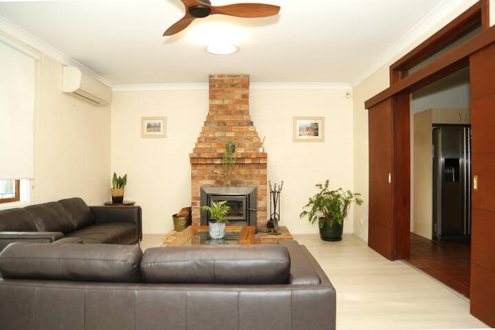 Farmhouse Vibes & 20 Acres of Privacy gallery image 3