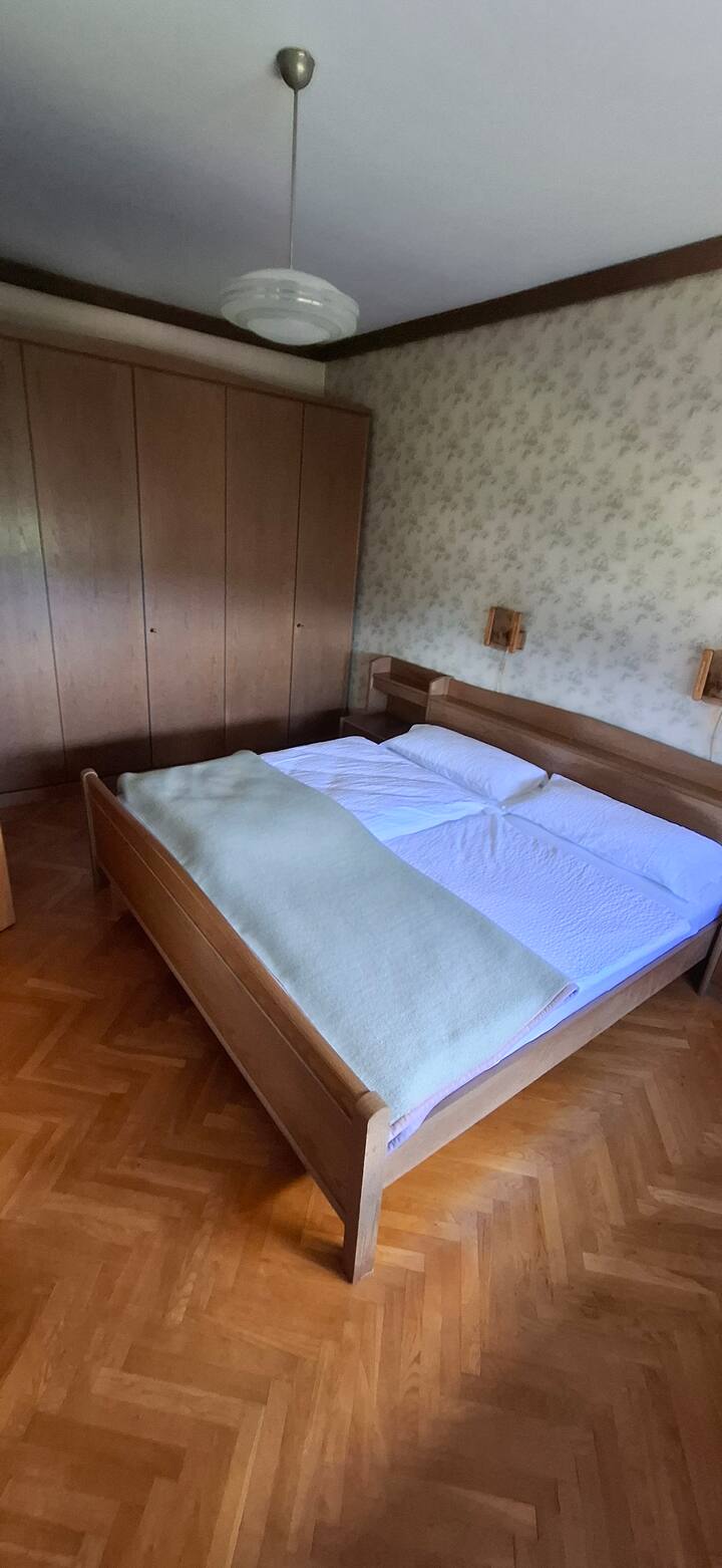 Dhomë gjumi