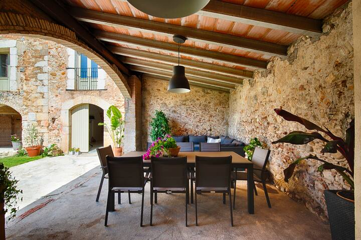 Masia de lujo en el Alt Empordà gallery image 4