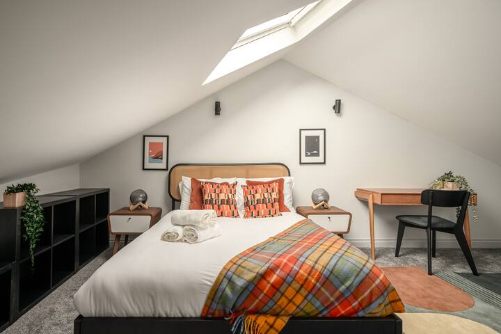 Flat 2 Trinity – by The House of Danu gallery image 4