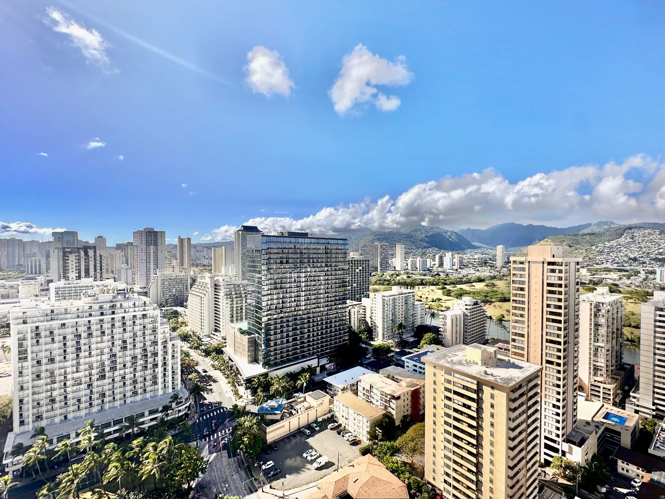 Penthouse Upscale Oceanview King Studio Near Beach - Image 33