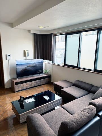 Duplex Family Apartment – 2 mins to station