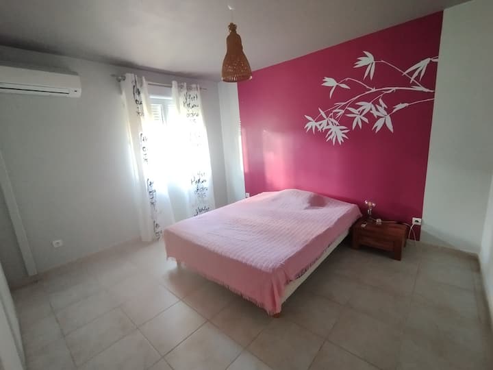 საძინებელი 2