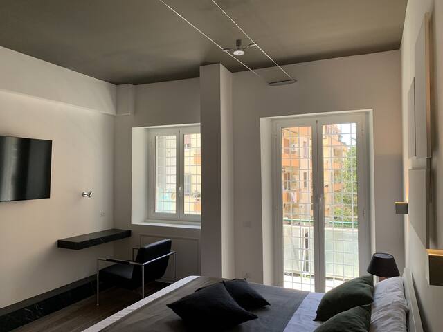 Nox Romana | 2 communicating apartments gallery image 4