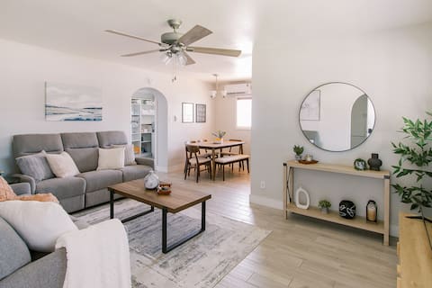 LUX|Slps12lOutdoor Theatre |KidRoom|