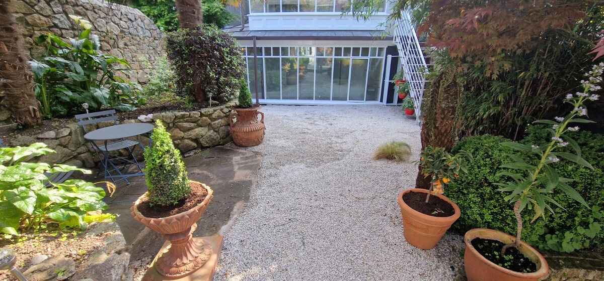 Hideaway Garden Paradise - Apartments for Rent in Dublin, County
