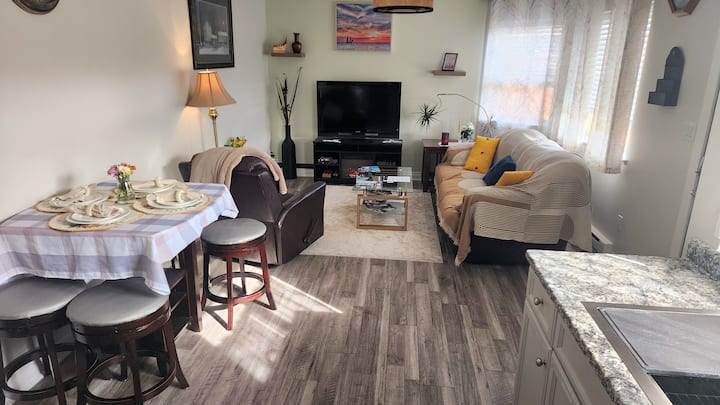 Mountain-view 2br Suite In Sunshine Ridge - Nanaimo