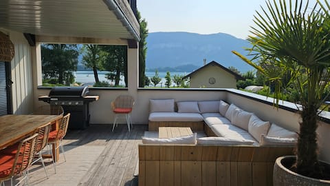 4 bedroom apartment on the beach