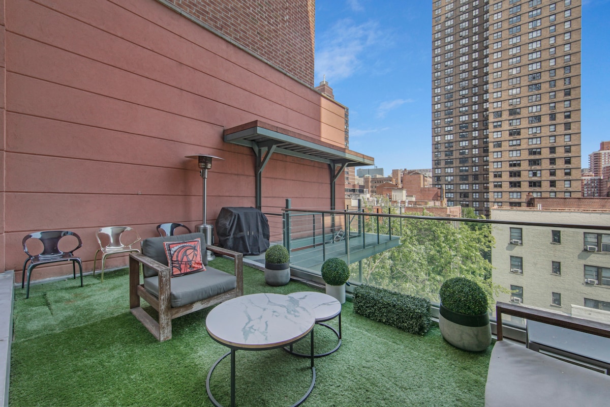 Flatiron Triplex Penthouse with Rooftop & Skyline Views — venue photo 4