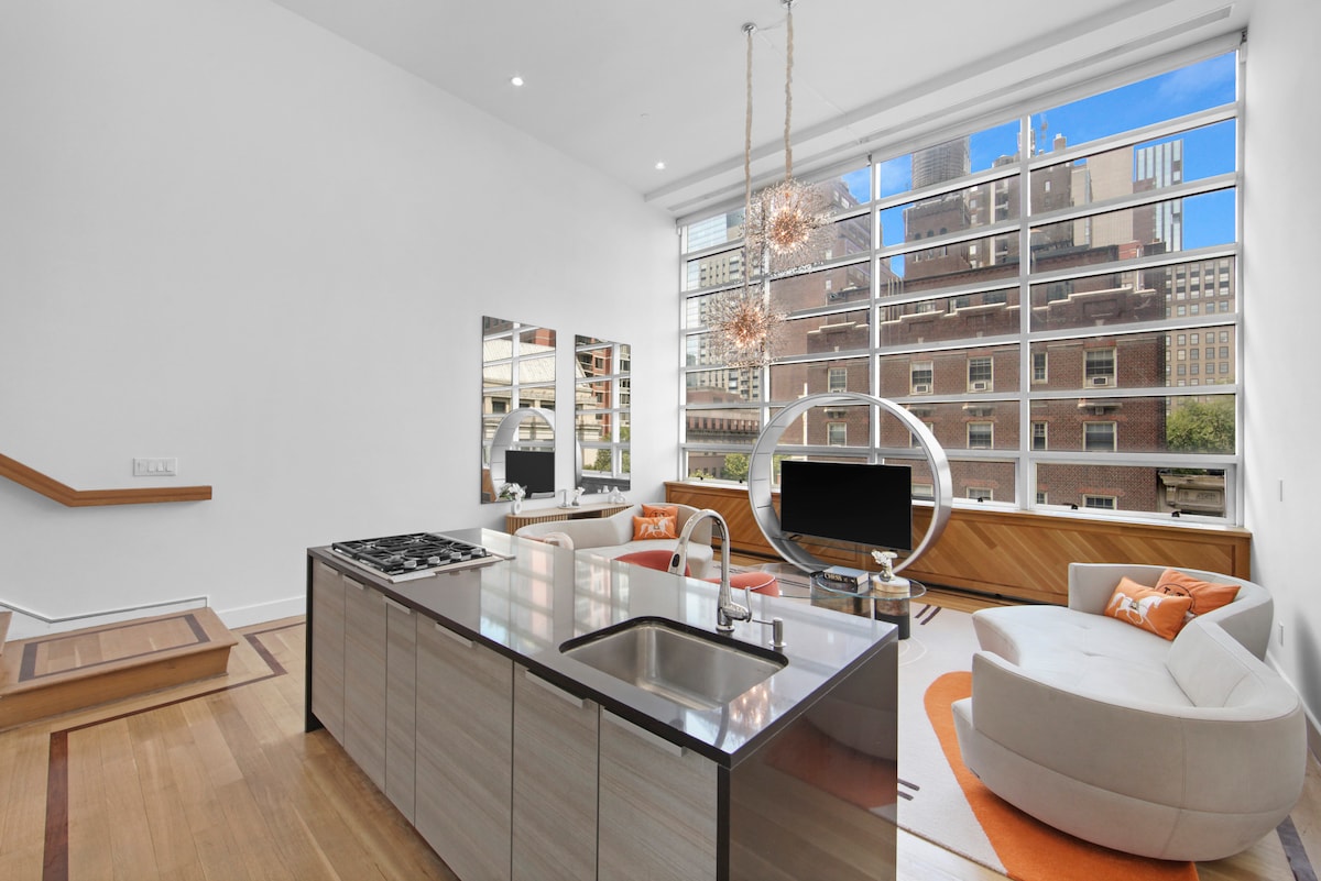 Flatiron Triplex Penthouse with Rooftop & Skyline Views — venue photo 5