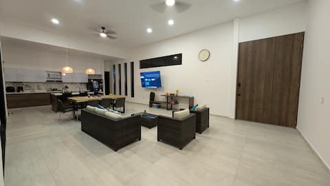Top performing Airbnb: The Refuge: Your Oasis in Nilo in Nilo