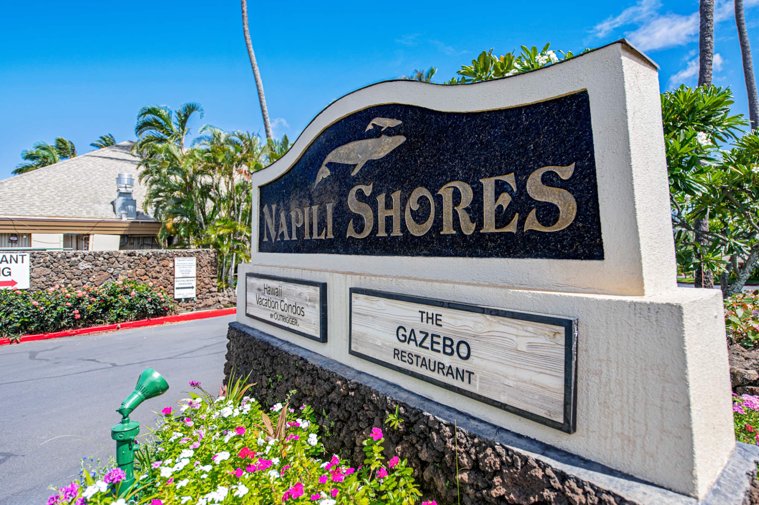 Condo in Lahaina · ★4.98 · Studio · 1 bed · 1 bath - Image 63