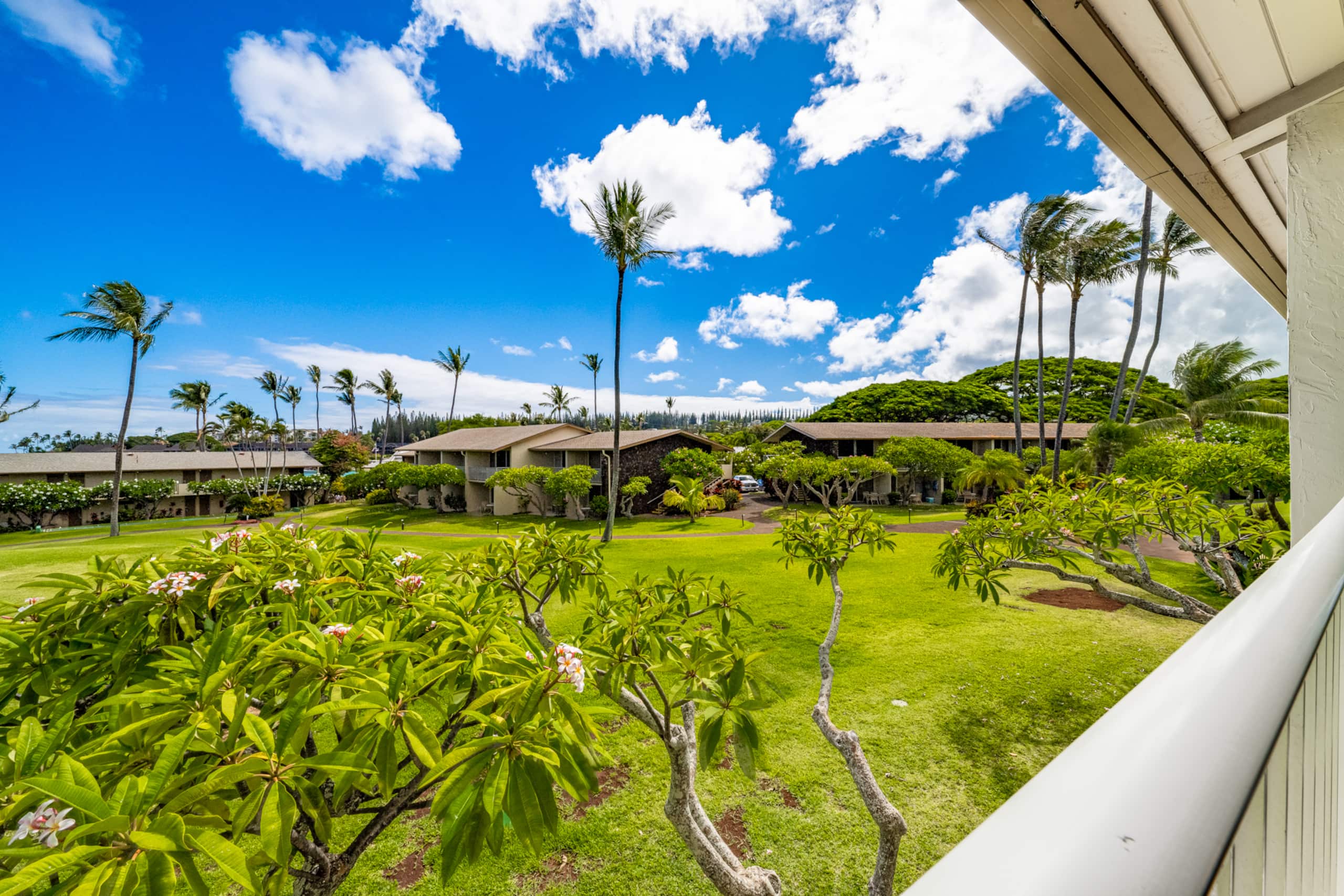 Condo in Lahaina · ★4.98 · Studio · 1 bed · 1 bath - Image 30
