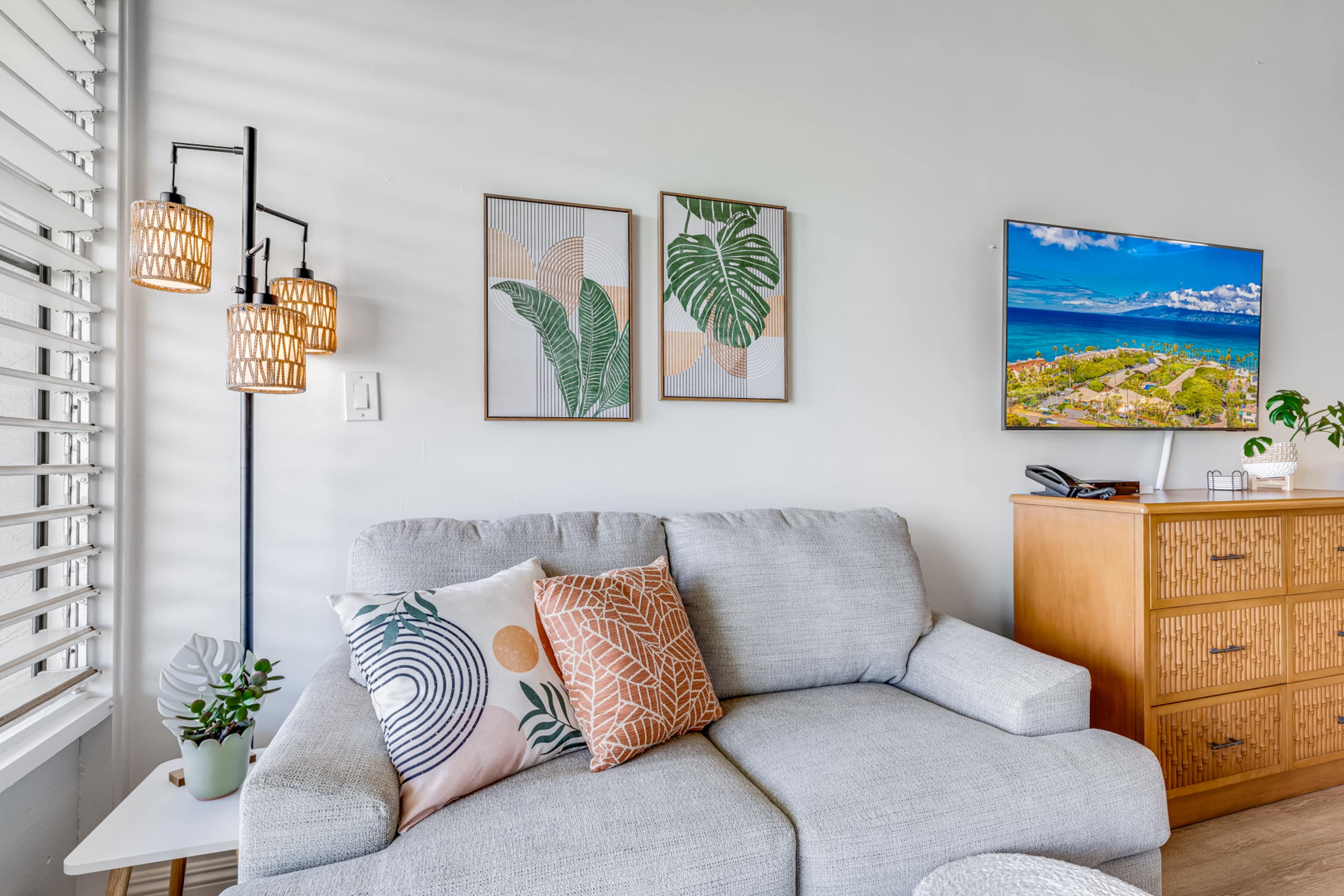 Condo in Lahaina · ★4.98 · Studio · 1 bed · 1 bath - Image 4