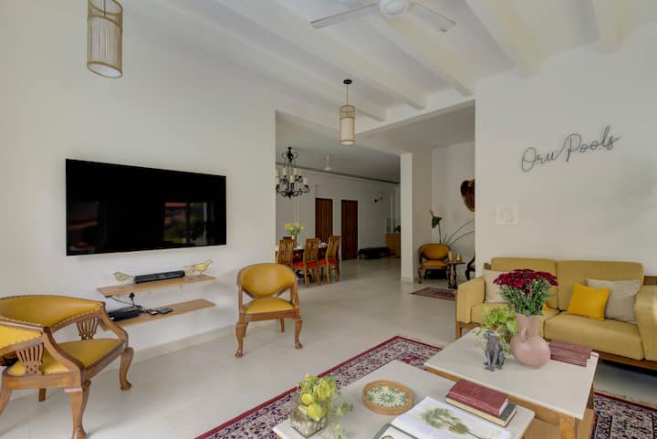 Living room image 3