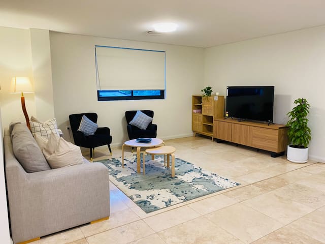 Sydney Mortdale 4bed luxury duplex house