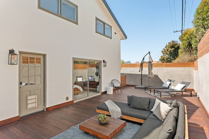 Spacious Westchester/PDR Home 5BR/4Bath Patio BBQ gallery image 5