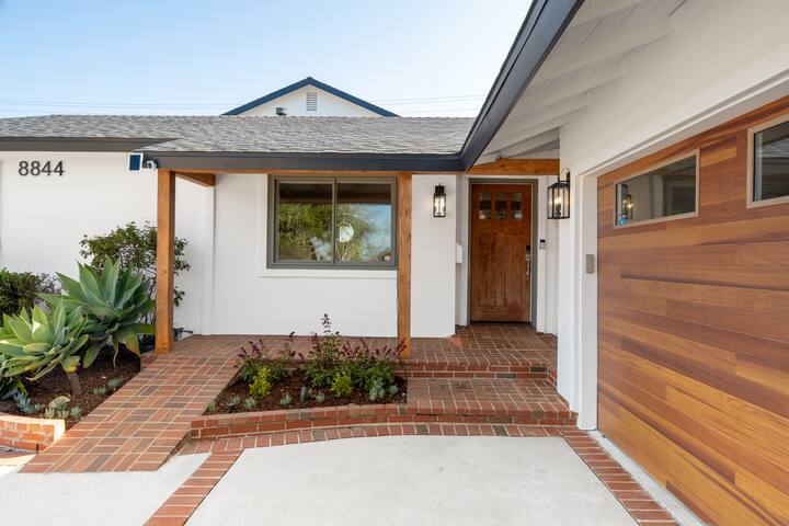 Spacious Westchester/PDR Home 5BR/4Bath Patio BBQ gallery image 2