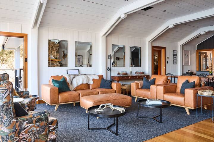 Currawong Lakes – The Lake House gallery image 3