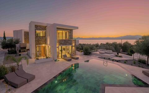 Elia Cove Luxury Villa with private Grand Pool