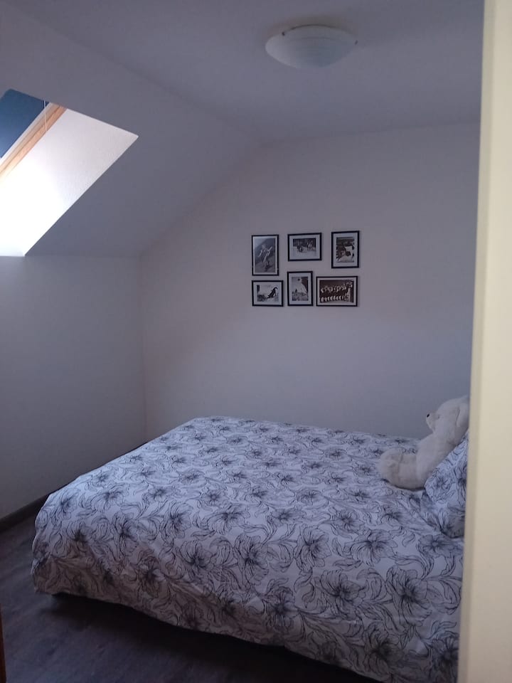 საძინებელი 1