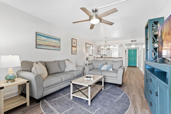 Beachfront Condo W/ Pool – Guest Favorite - New Smyrna Beach, FL