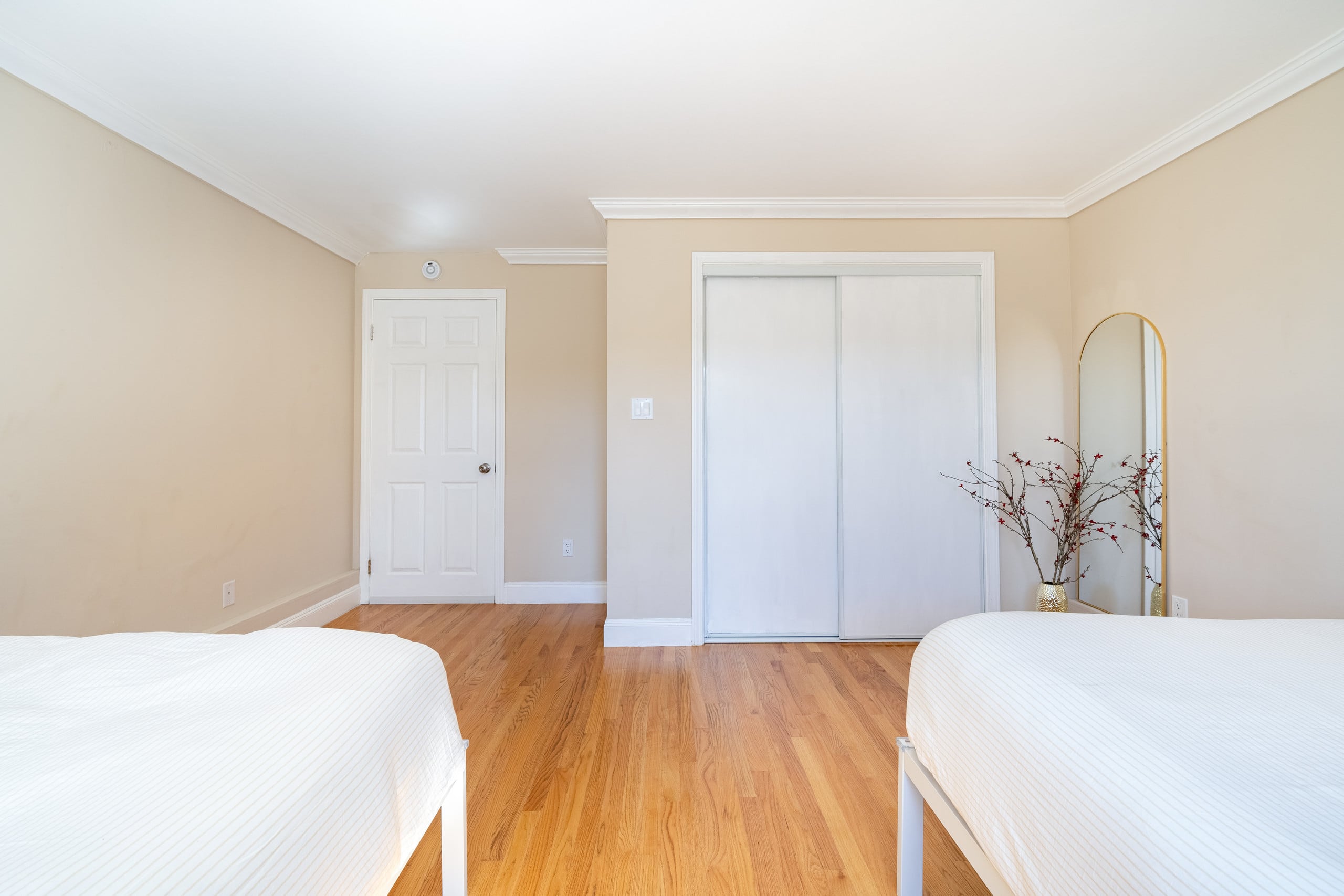 Home in San Francisco · ★4.98 · 2 bedrooms · 5 beds · 2 baths - Image 14