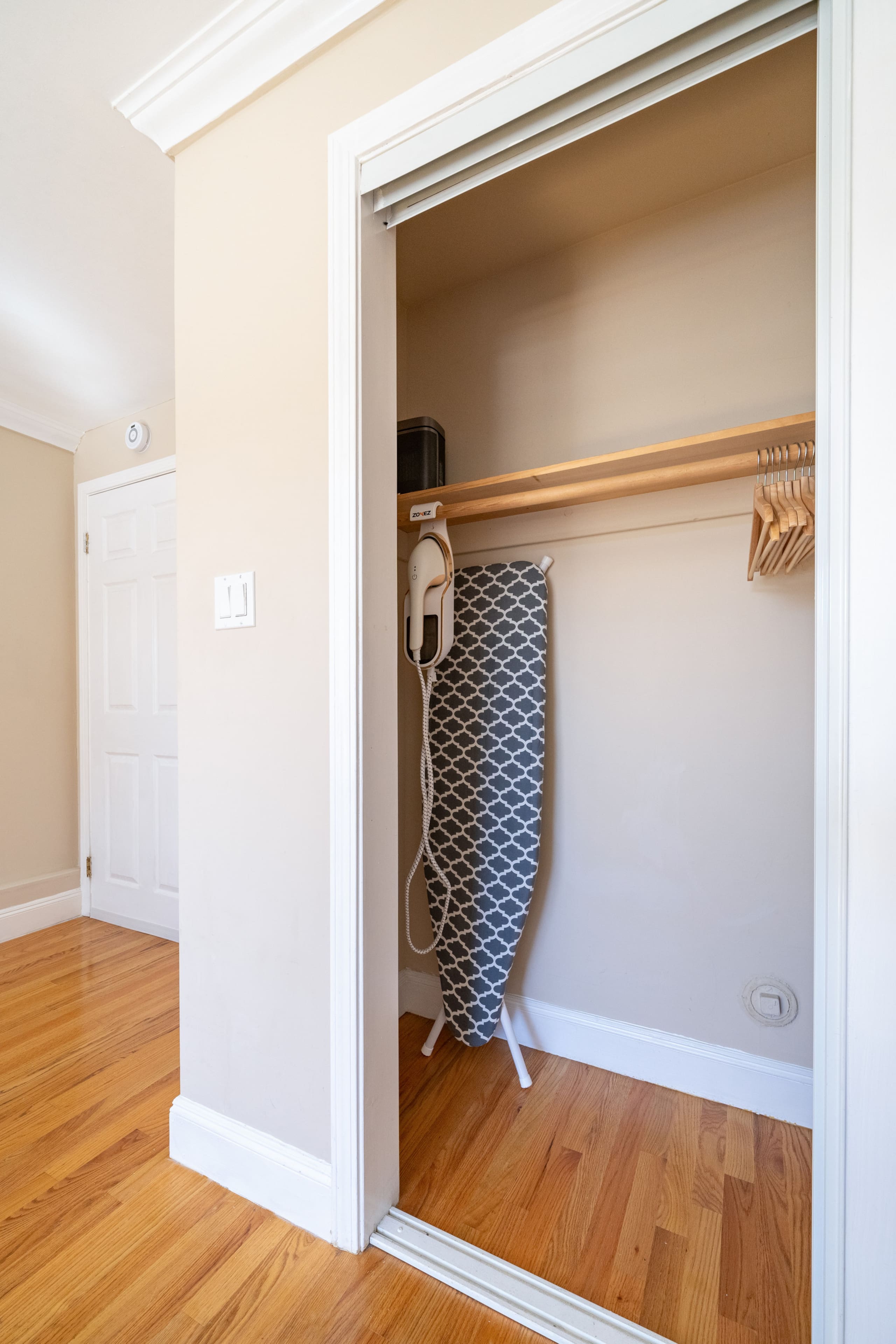 Home in San Francisco · ★4.98 · 2 bedrooms · 5 beds · 2 baths - Image 16