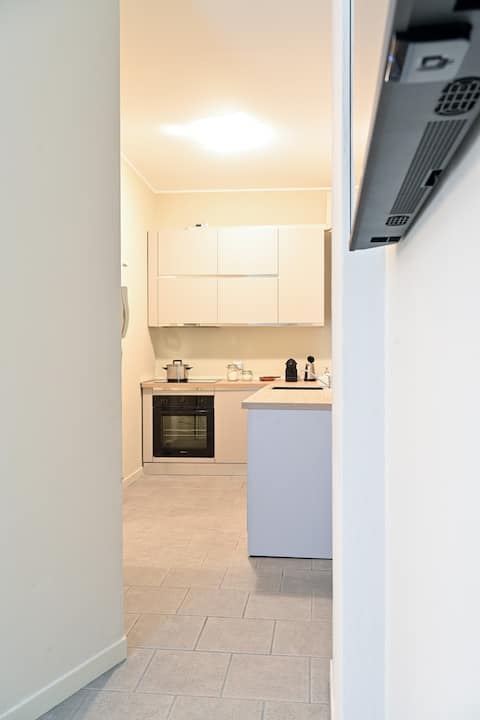 Popular Airbnb listing: Borgovico48 | Central & Quiet · Lake & Station in Como