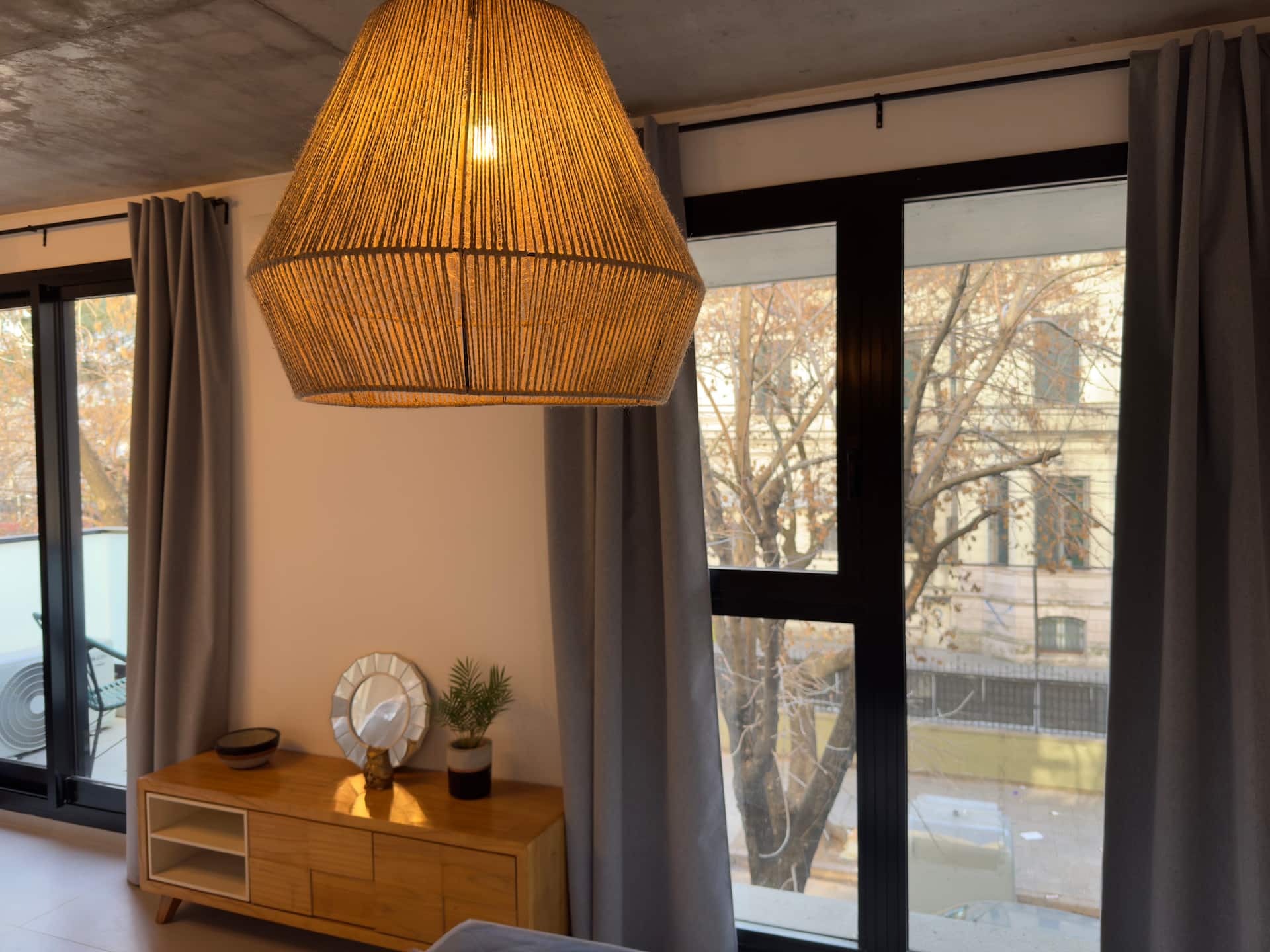 Modern Luxury: Industrial design & comfy all year