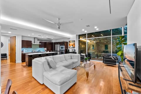 Top Airbnb: Private luxury | Minutes from City ctr & airport in Rogers Hill