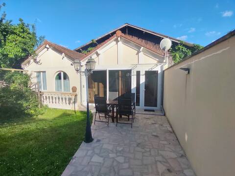 Maisonette, garden view