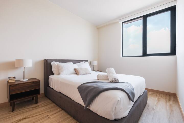 Gin & White 2BR Minimalist Polanco Retreat w/Pool gallery image 2