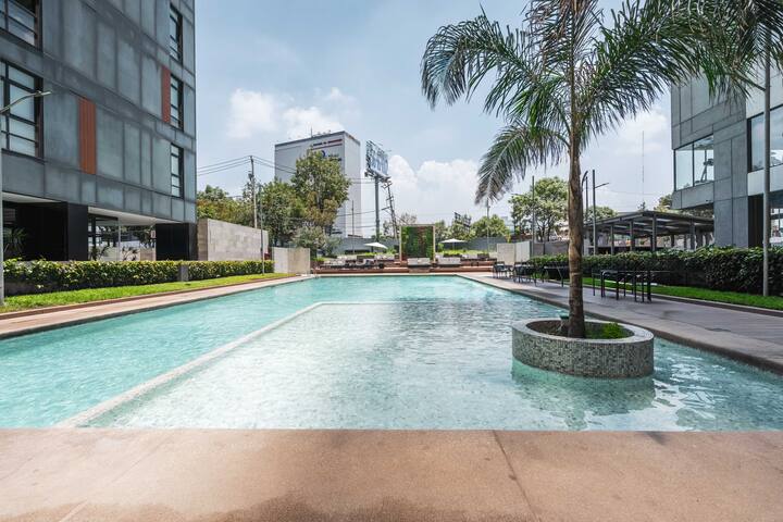 Gin & White 2BR Minimalist Polanco Retreat w/Pool gallery image 4