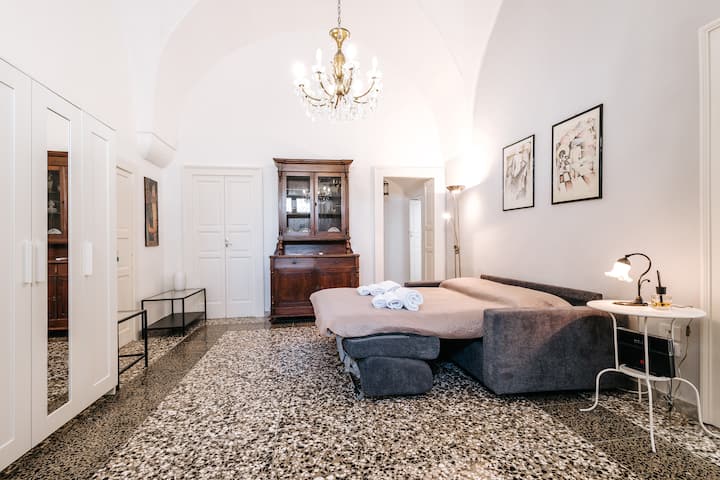 Stylish Lovely  House With Private  Courtyards - Apulië