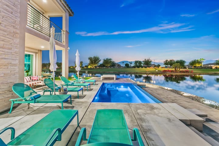 Specials Barbie Themed, Lakefront, Games+pool - Indio, CA