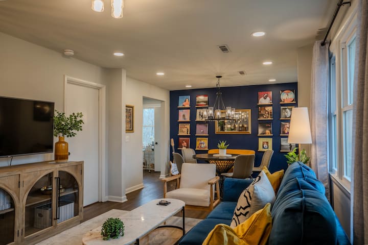 Vinyl Villa at Mill Creek