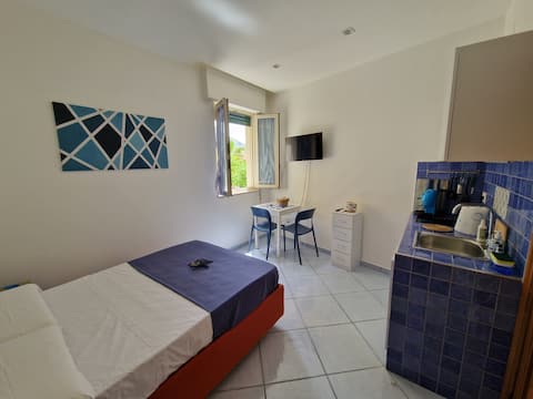 Annuncio Airbnb popolare: "La Vela" apartment a Forio