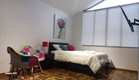 Newly renovated Studio in the 