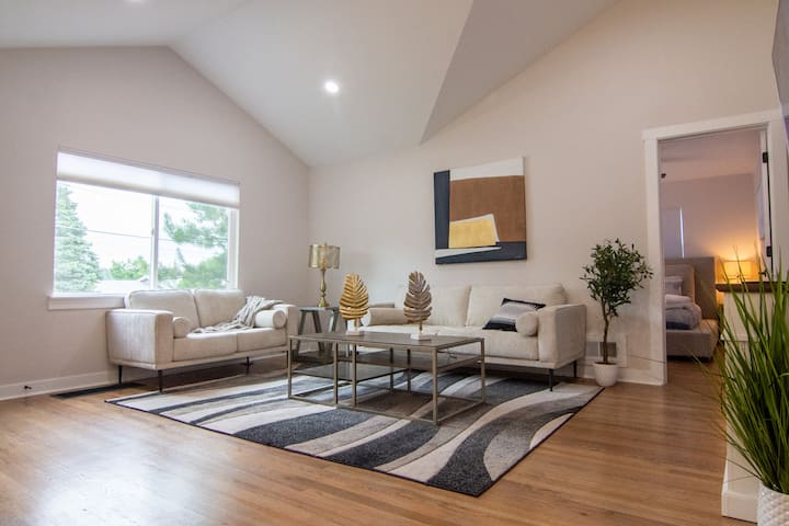 Charming 4 Bed 3 Bath Home With Large Yard + More! - Denver, CO