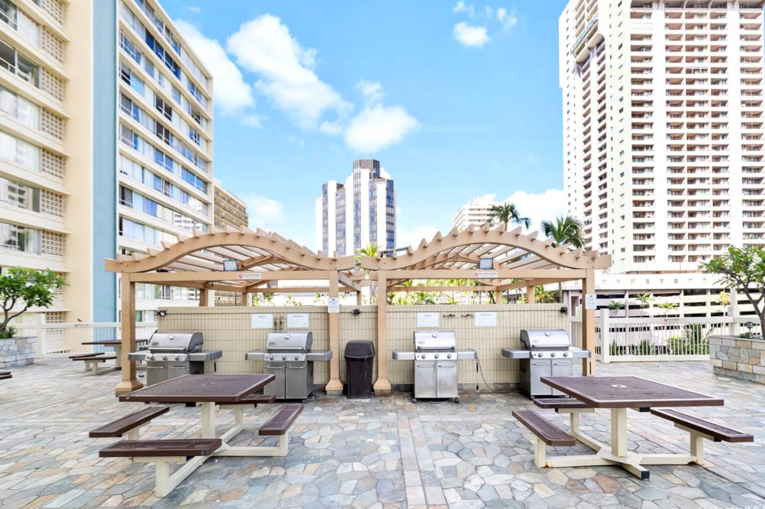 15F-Stunning Boutique King Studio-Waikiki Beach~ - Image 49