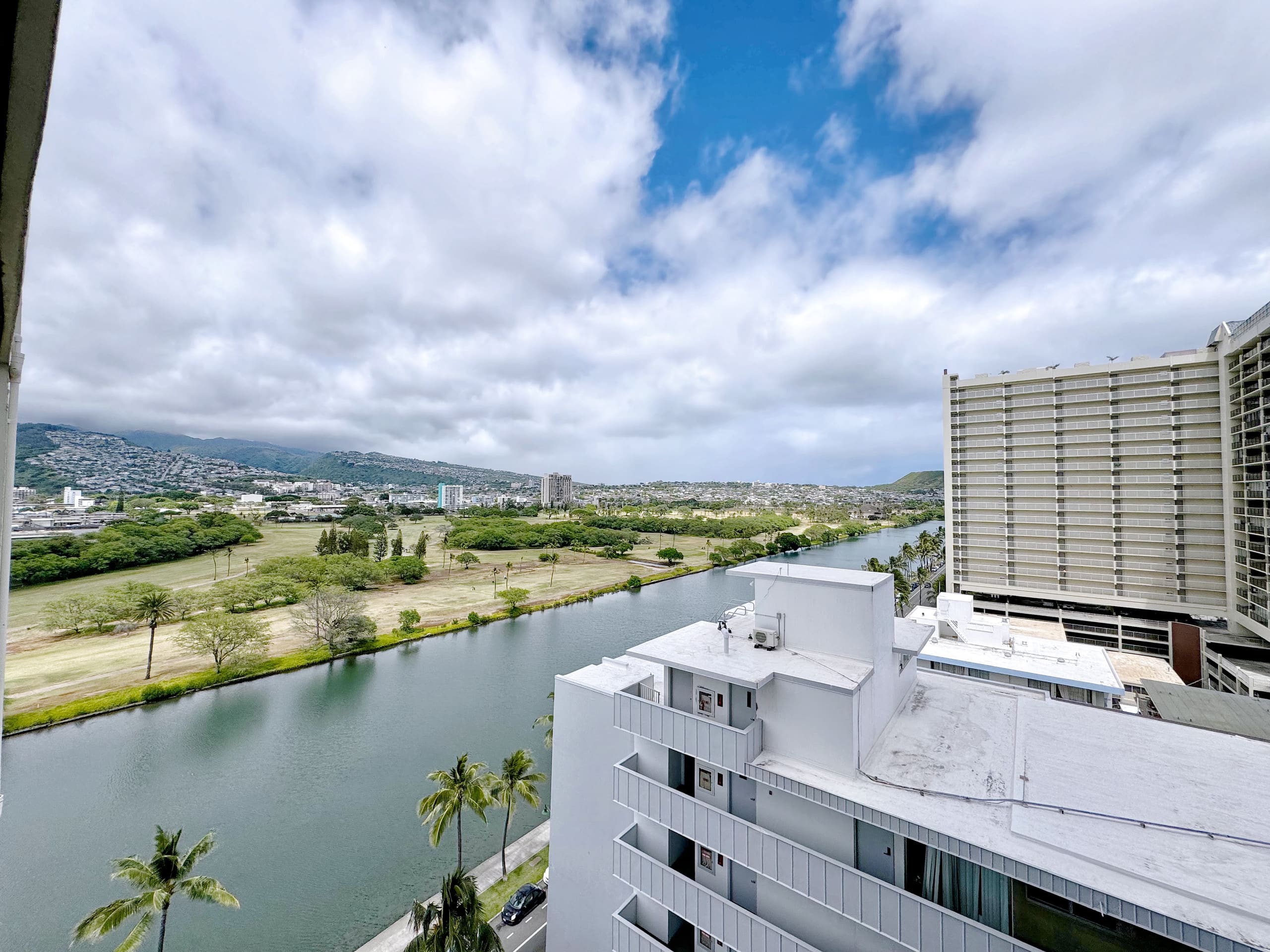 15F-Stunning Boutique King Studio-Waikiki Beach~ - Image 28