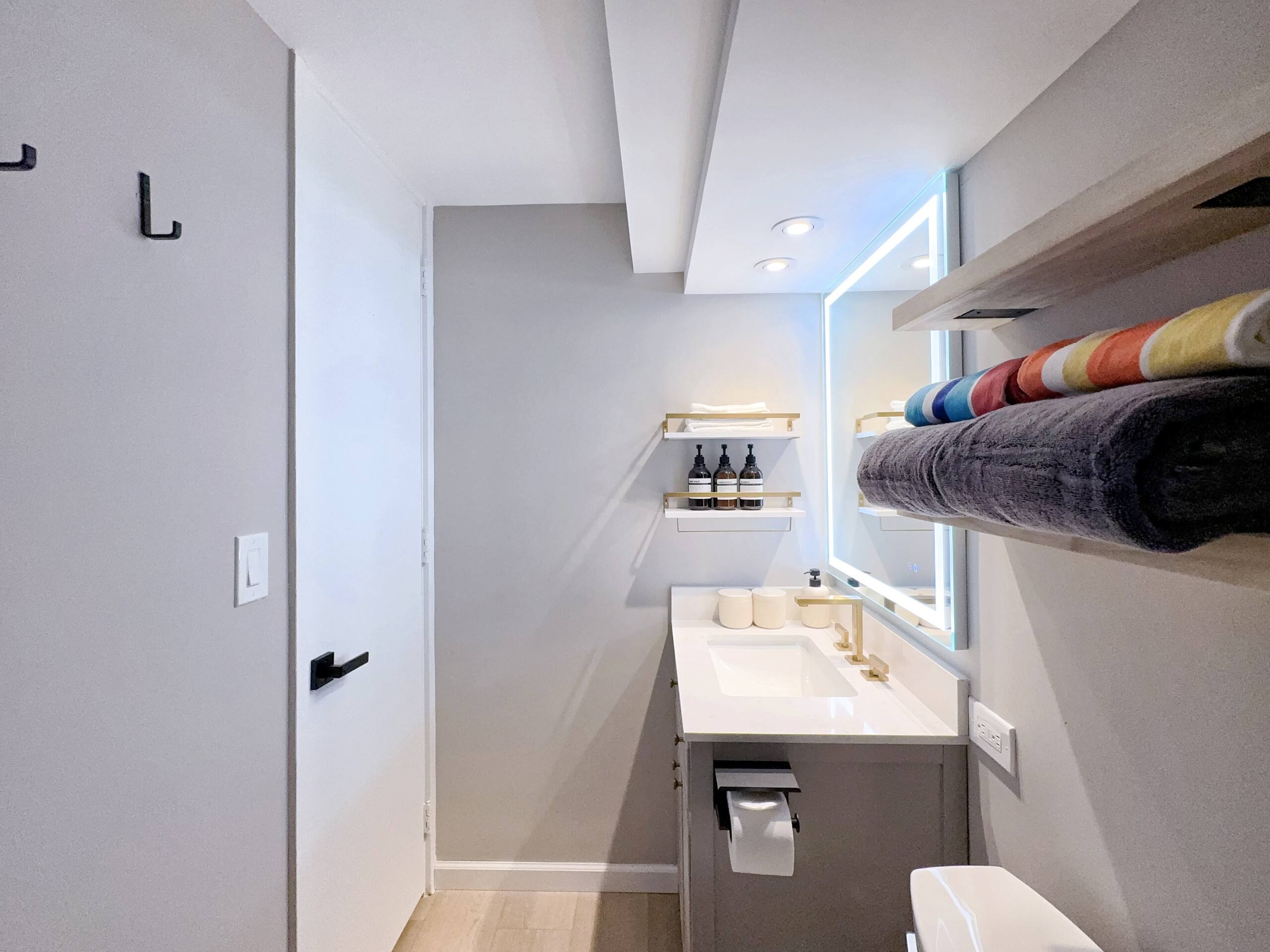15F-Stunning Boutique King Studio-Waikiki Beach~ - Image 22