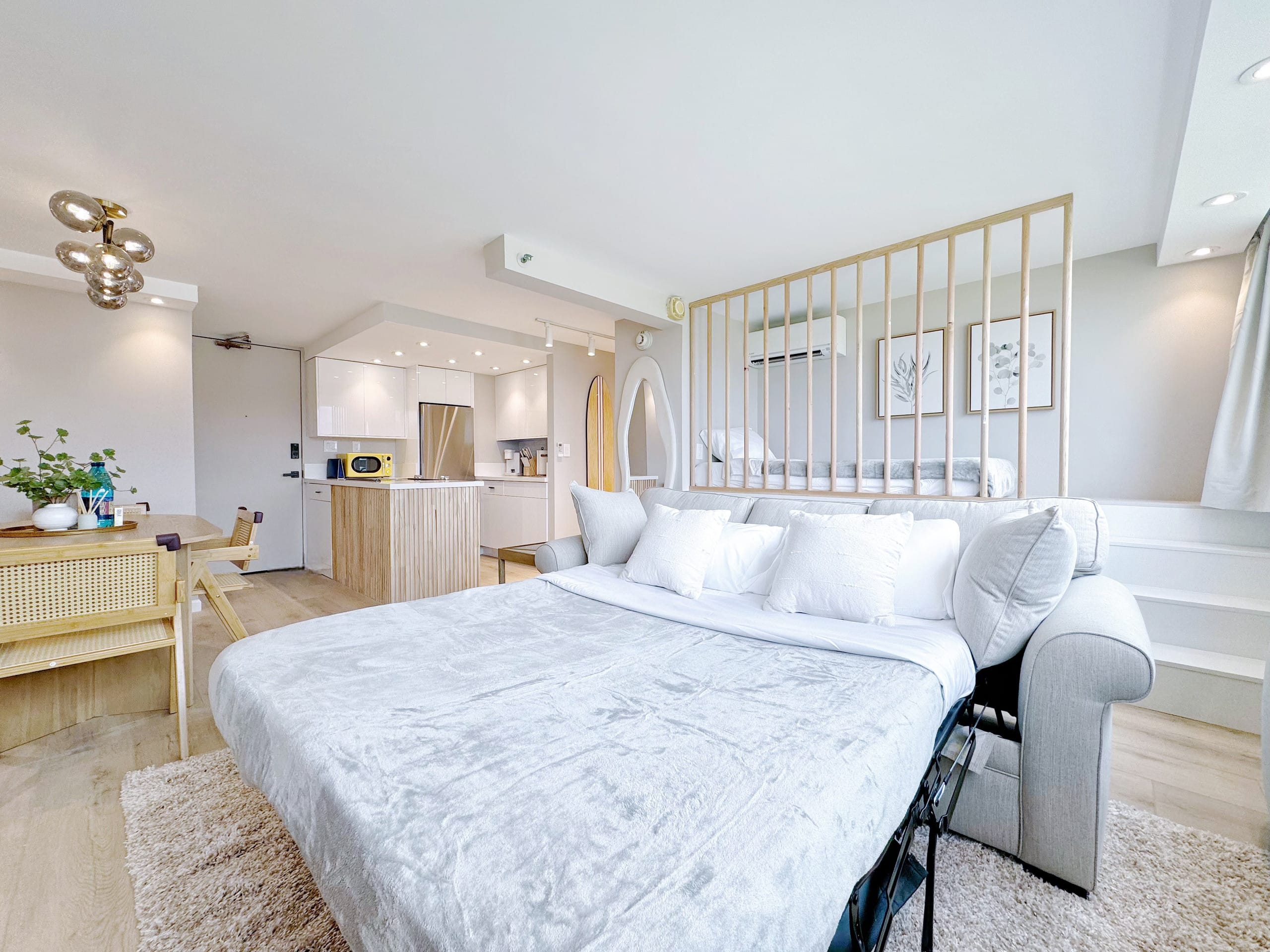 35FL-Upscale Fully Remodeled 1BR-Waikiki Beach~ - Image 8