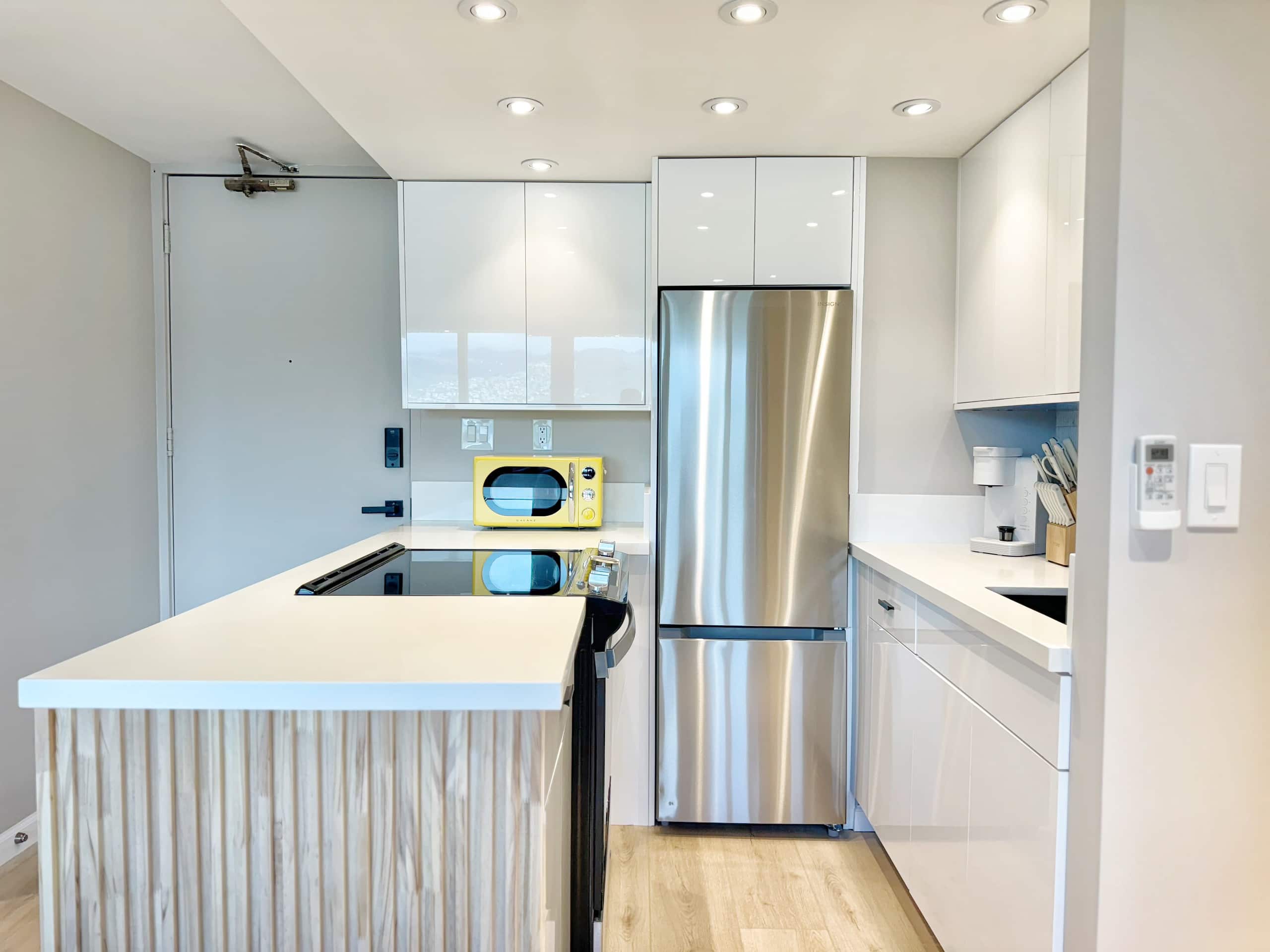 35FL-Upscale Fully Remodeled 1BR-Waikiki Beach~ - Image 21