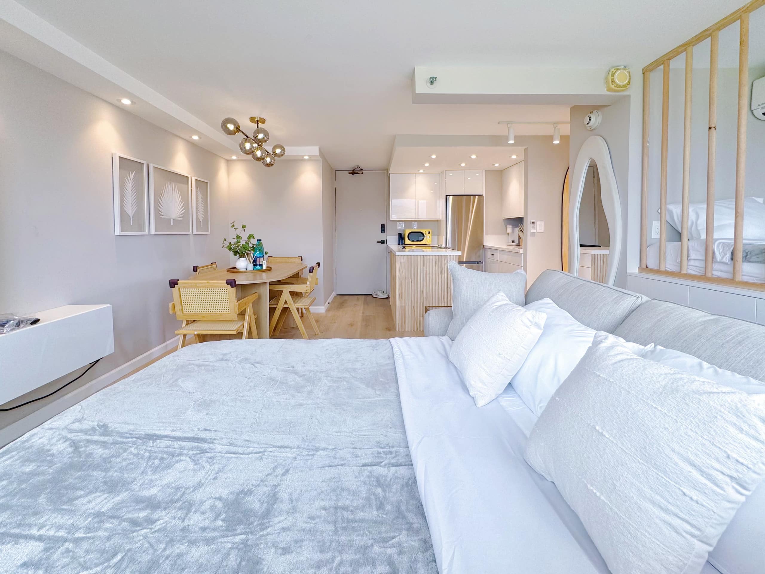 35FL-Upscale Fully Remodeled 1BR-Waikiki Beach~ - Image 13