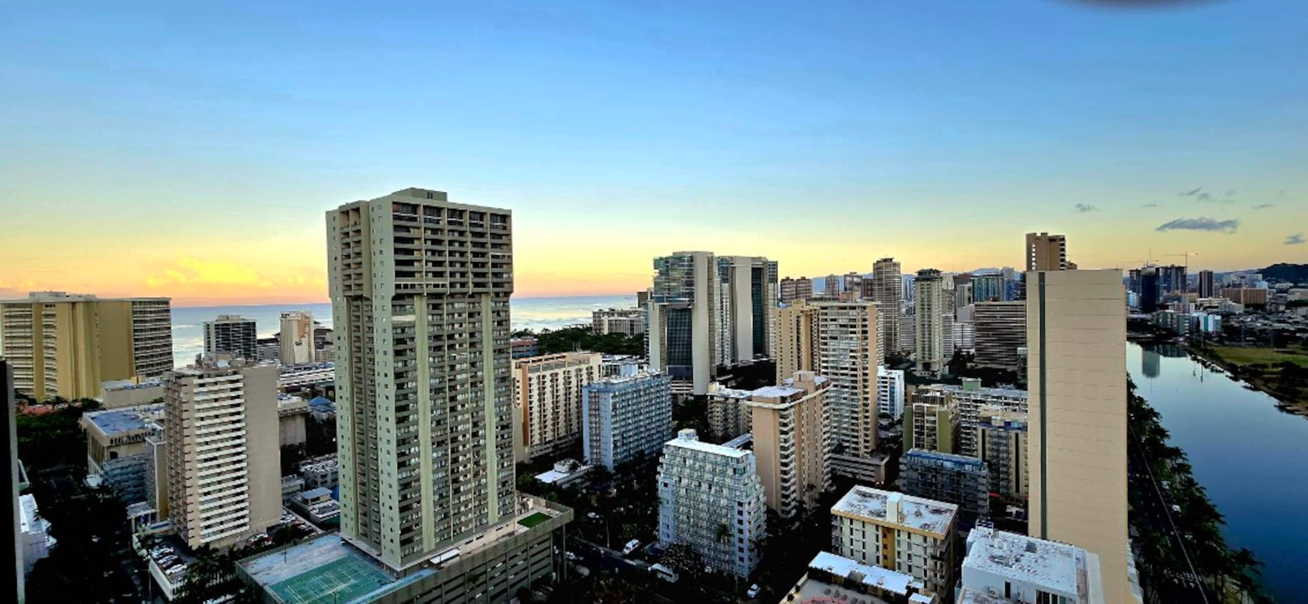 35FL-Upscale Fully Remodeled 1BR-Waikiki Beach~ - Image 51
