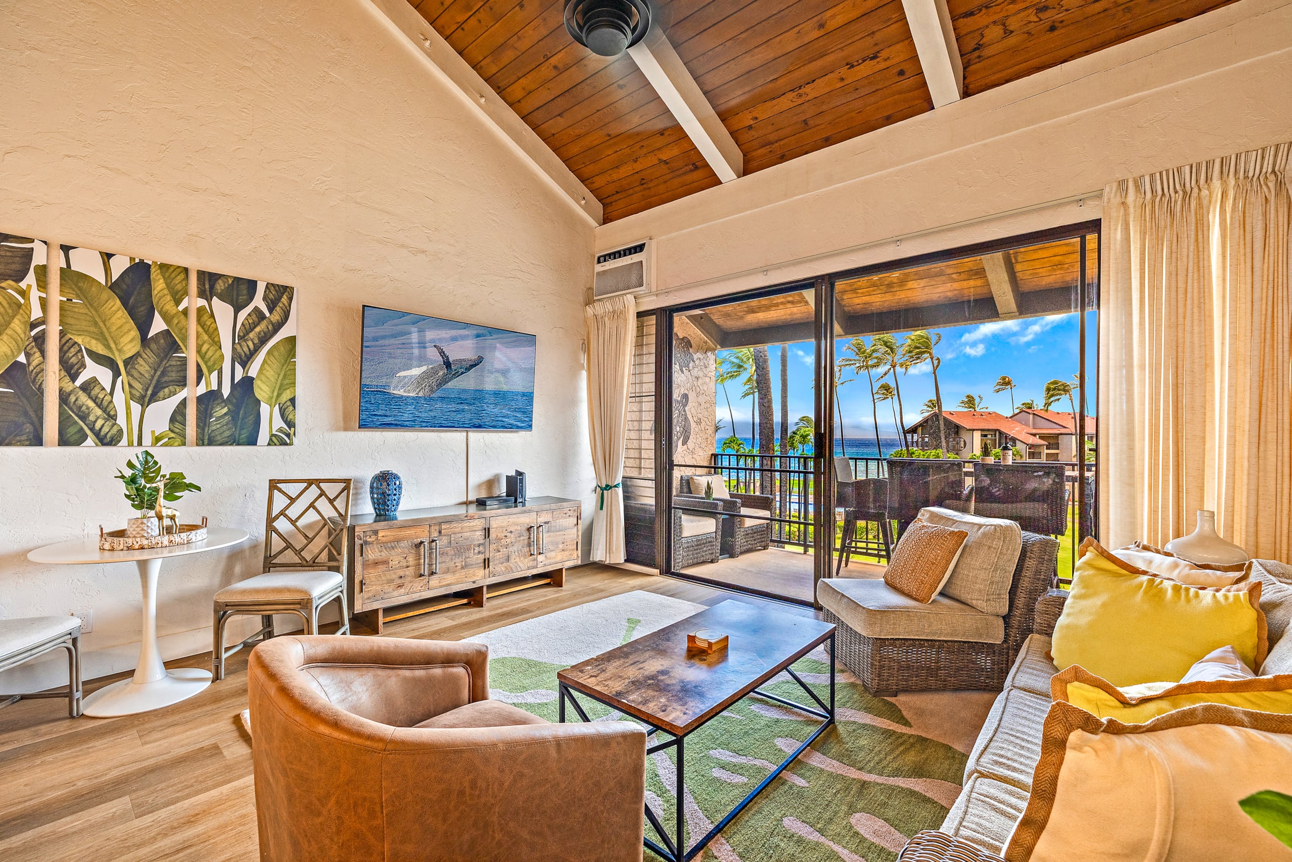 Condo in Lahaina · ★4.73 · 3 bedrooms · 4 beds · 3 baths - Image 4