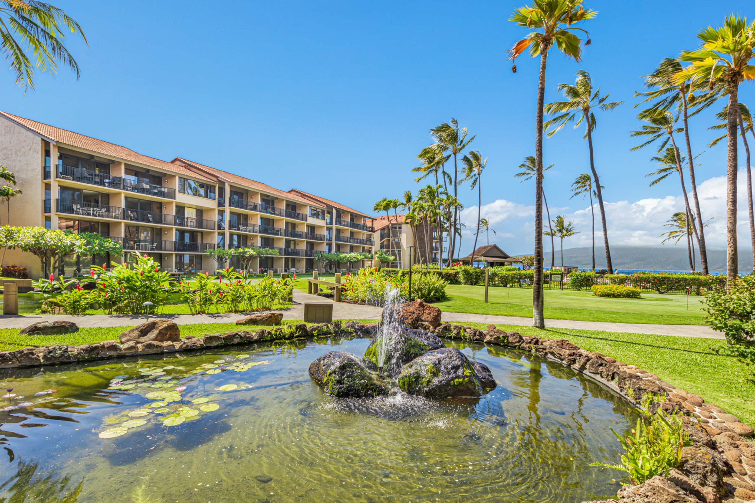 Condo in Lahaina · ★4.73 · 3 bedrooms · 4 beds · 3 baths - Image 44